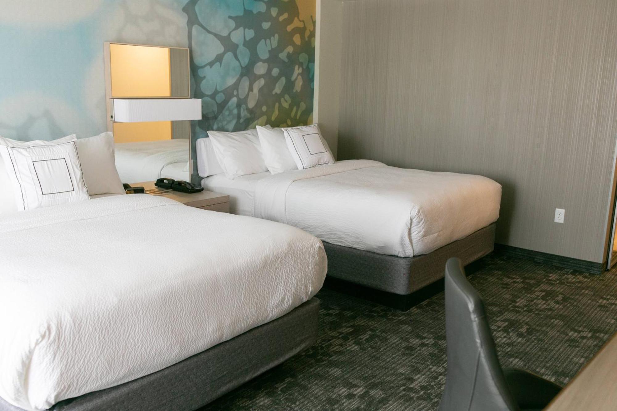 คอร์ตยาร์ด บาย แมริออท เอลค์ฮาร์ต Hotel เอลก์ฮาร์ต ภายนอก รูปภาพ